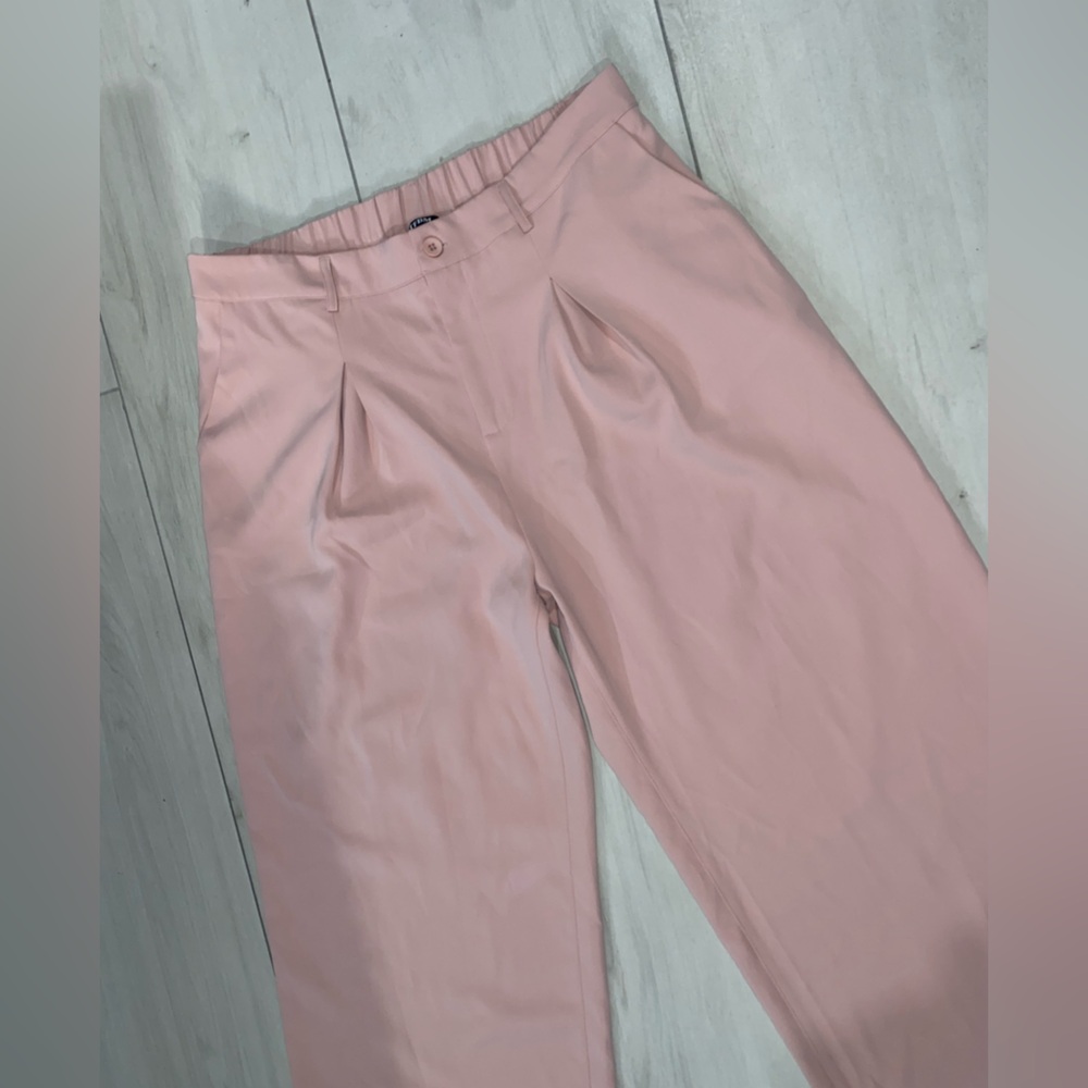 Chic Women's Pink Trousers